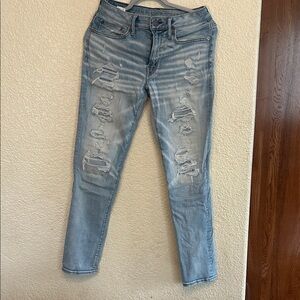 American Eagle Outfitters Light Blue Distressed Skinny Jeans